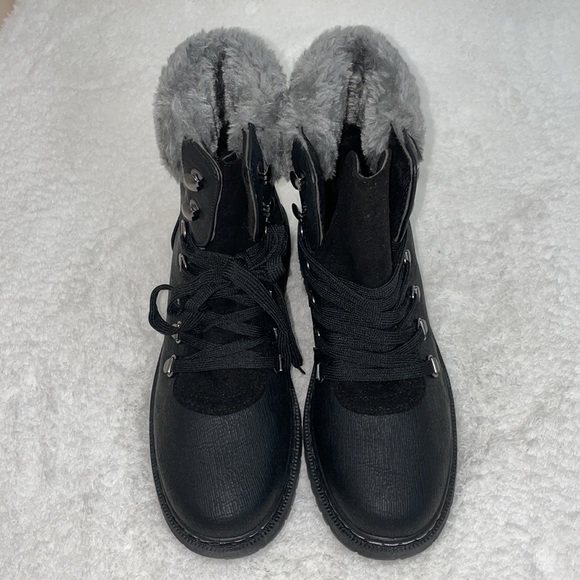 Faux fur trim hiker boot - Picture 2 of 5